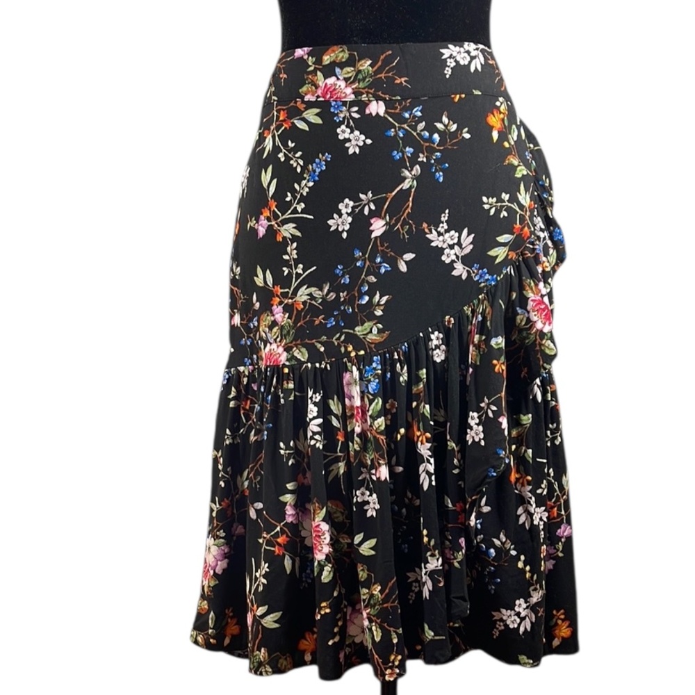 A New Day Black Floral Asymmetrical Ruffle Waterfall Wrap Skirt. SIZE‎ M